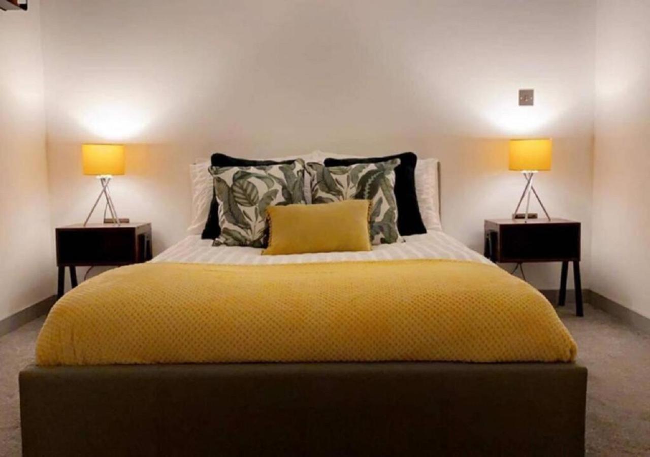 Doncaster City Centre Deluxe Whole Apartment Sleeps 4 D19 Eksteriør billede