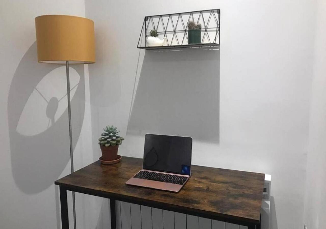 Doncaster City Centre Deluxe Whole Apartment Sleeps 4 D19 Eksteriør billede